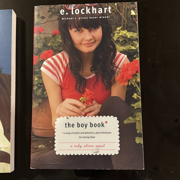 E. Lockhart 3 book Series - Picture 6 of 8